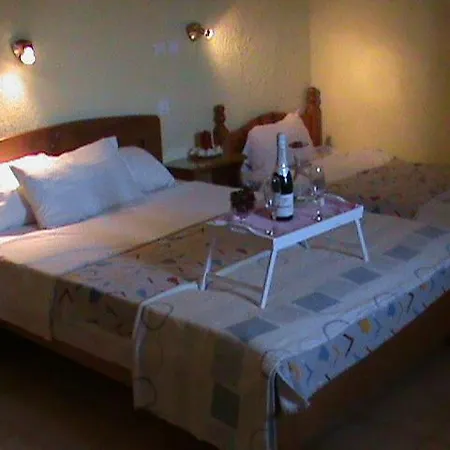 Ionian Apartman *
